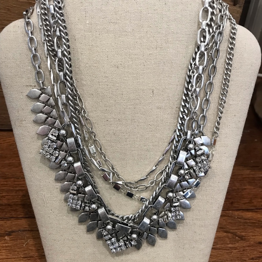 Stella & Dot Silver Sutton Necklace